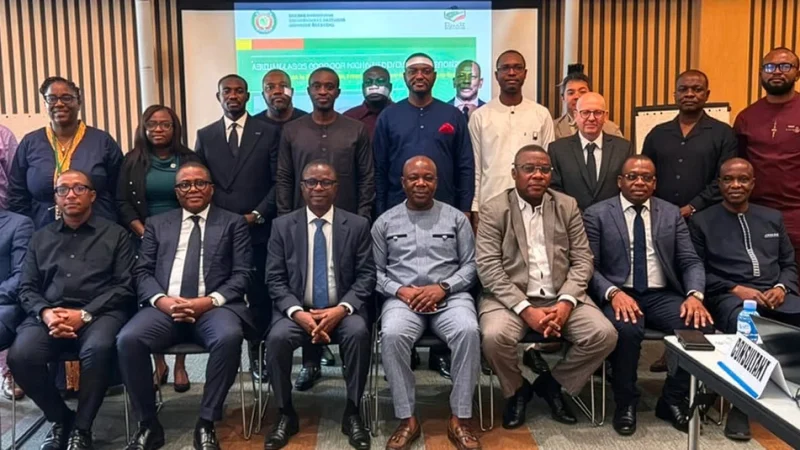 Les membres du nouveau Conseil d’administration de l’Autorité de gestion du corridor Abidjan-Lagos (ALCoMA) se familiarisent avec le projet